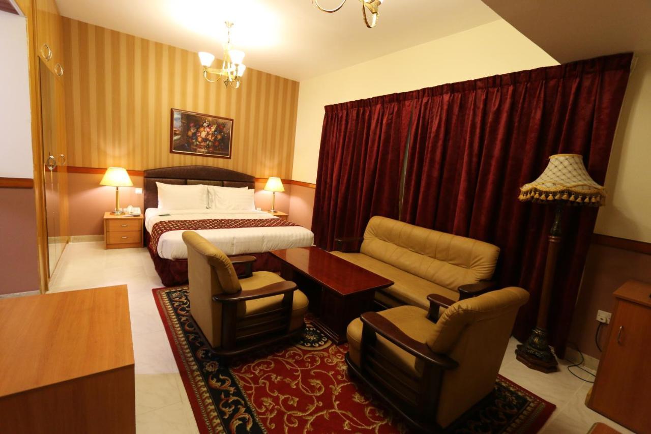 New California Hotel ดูไบ ภายนอก รูปภาพ