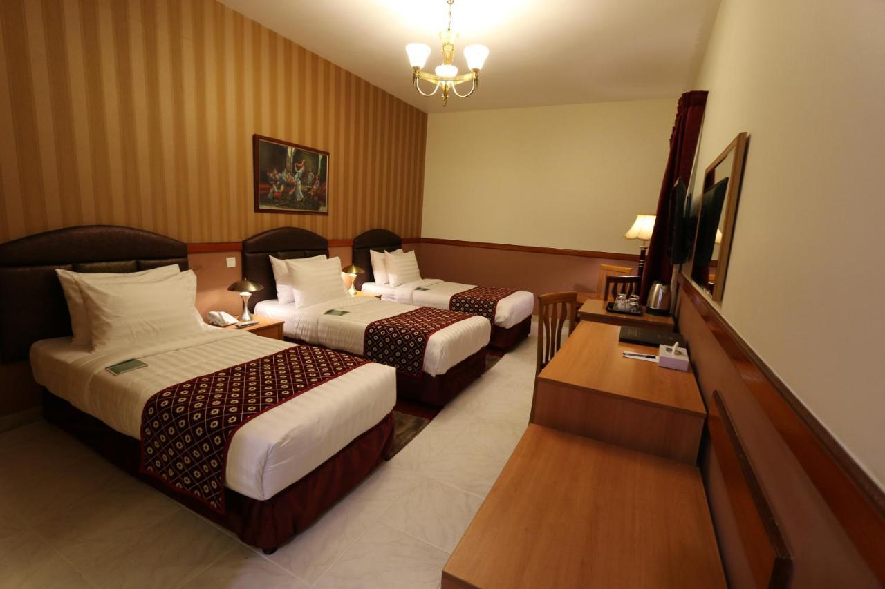 New California Hotel ดูไบ ภายนอก รูปภาพ