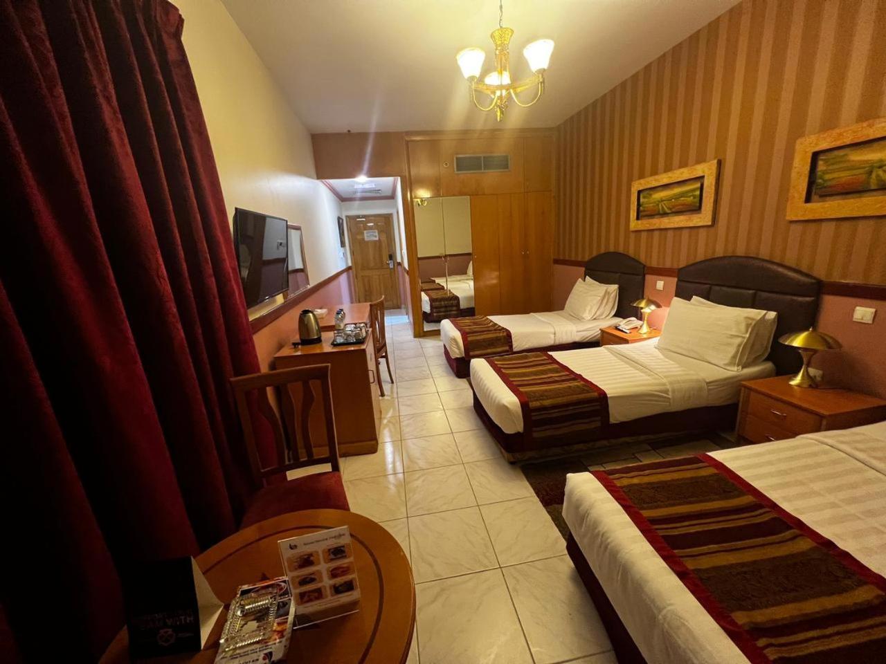 New California Hotel ดูไบ ภายนอก รูปภาพ