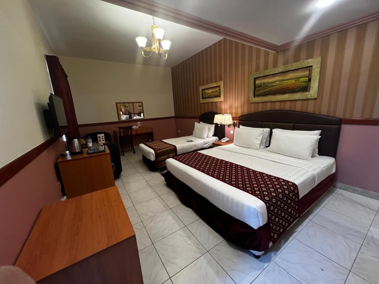 New California Hotel ดูไบ ภายนอก รูปภาพ